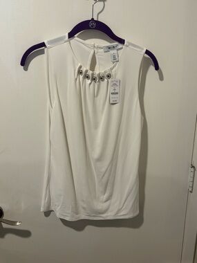 White House Black Market Cream Jewel-Neck Sleeveless Top